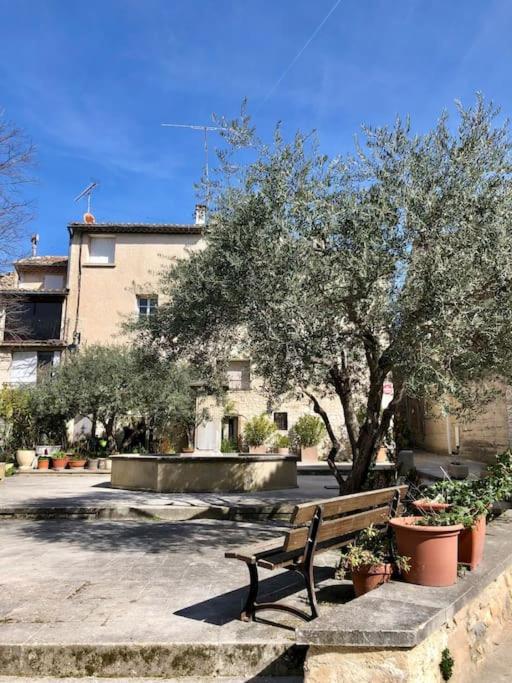 Logement Neuf, Tout Confort, Au Coeur Du Village Saint Didier (Vaucluse) Exterior foto